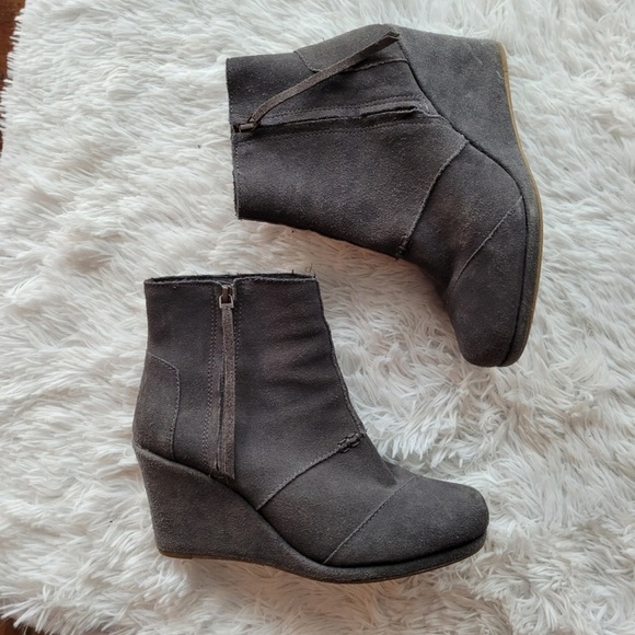 Tom’s Grey Suede Wedge Booties - Picture 2 of 3